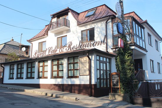 kiralyhelmec patinas